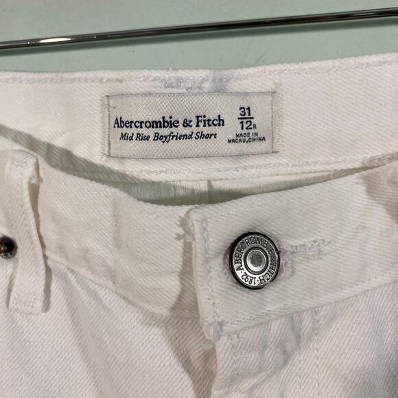 Abercrombie & Fitch Women White Distressed Mid Rise Boyfriend Shorts Size 12 - Picture 4 of 7